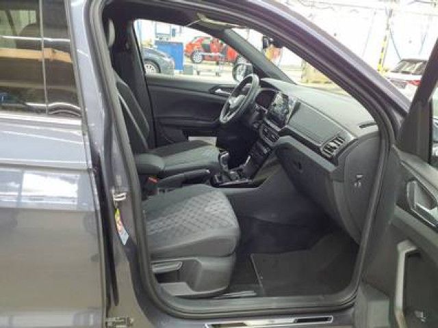 Fahrzeugabbildung Volkswagen T-Cross R-Line 1.5 TSI DSG LED Navi RFK ACC AHK