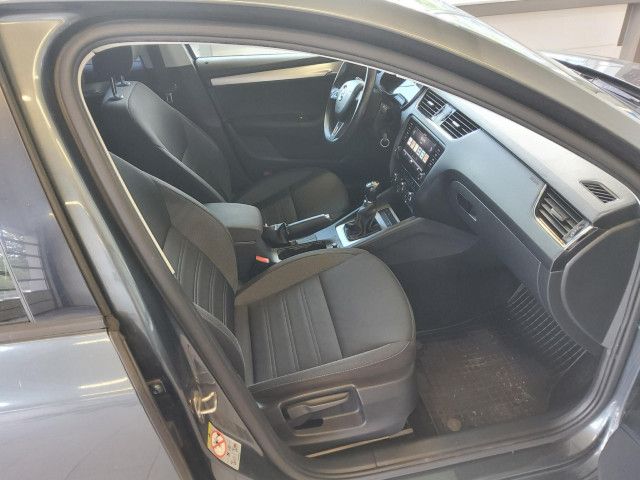 Fahrzeugabbildung SKODA Octavia Combi Ambition 1.4 TSI PDC SHZ SmartLink