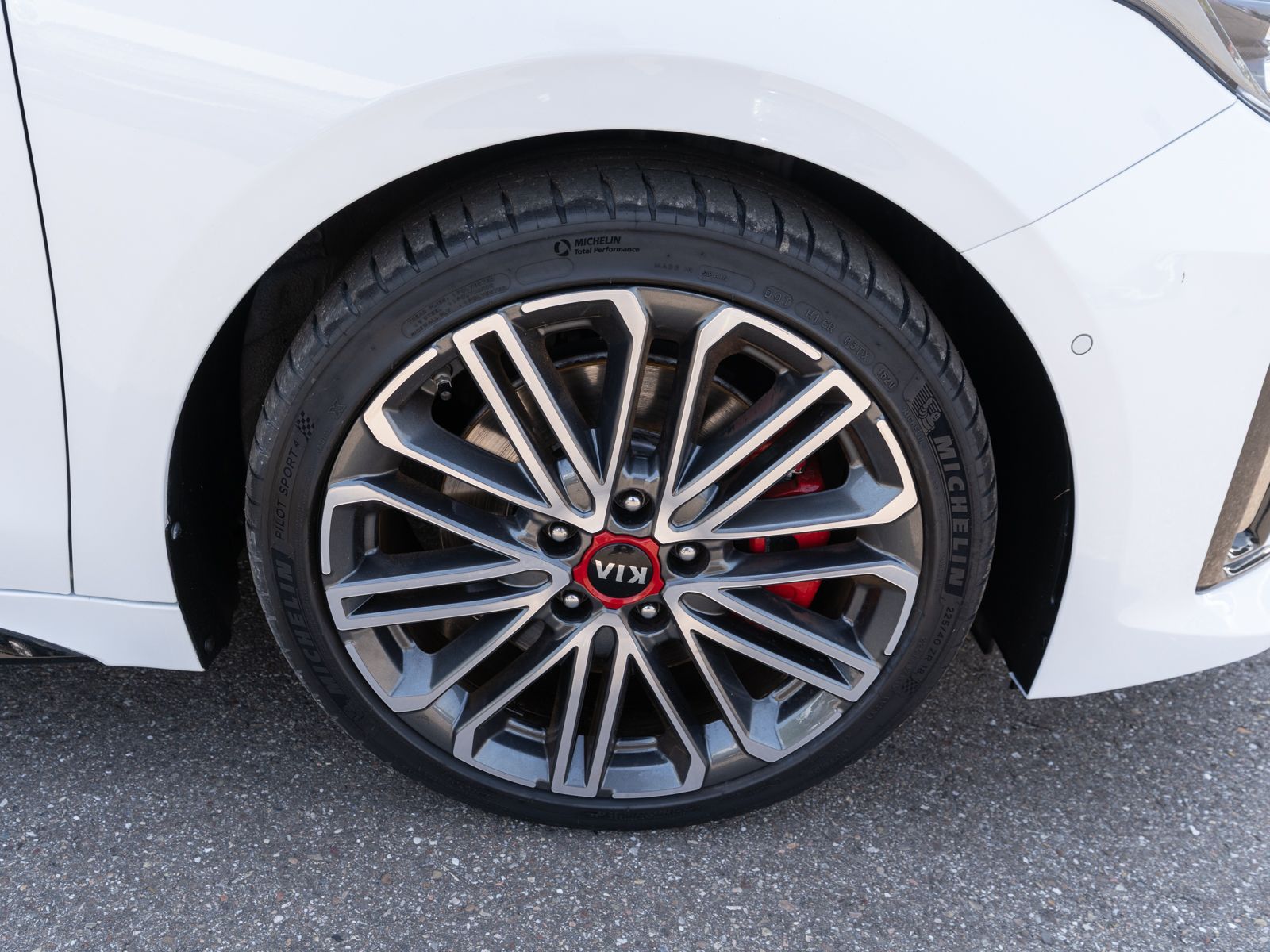 Fahrzeugabbildung Kia ProCeed GT 1.6 T-GDI Navi LED RFK SHZ JBL-Sound