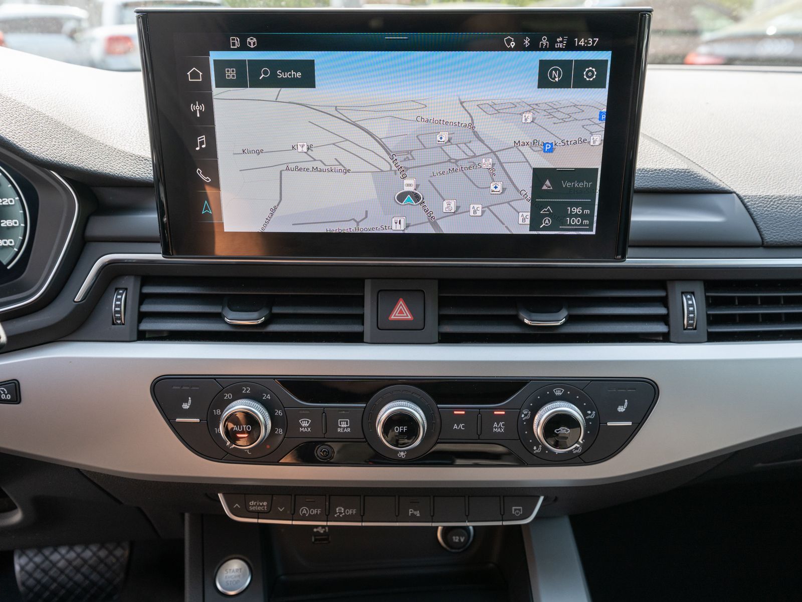 Fahrzeugabbildung Audi A4 Avant S line 40TDI quattro Navi Matrix Pano V