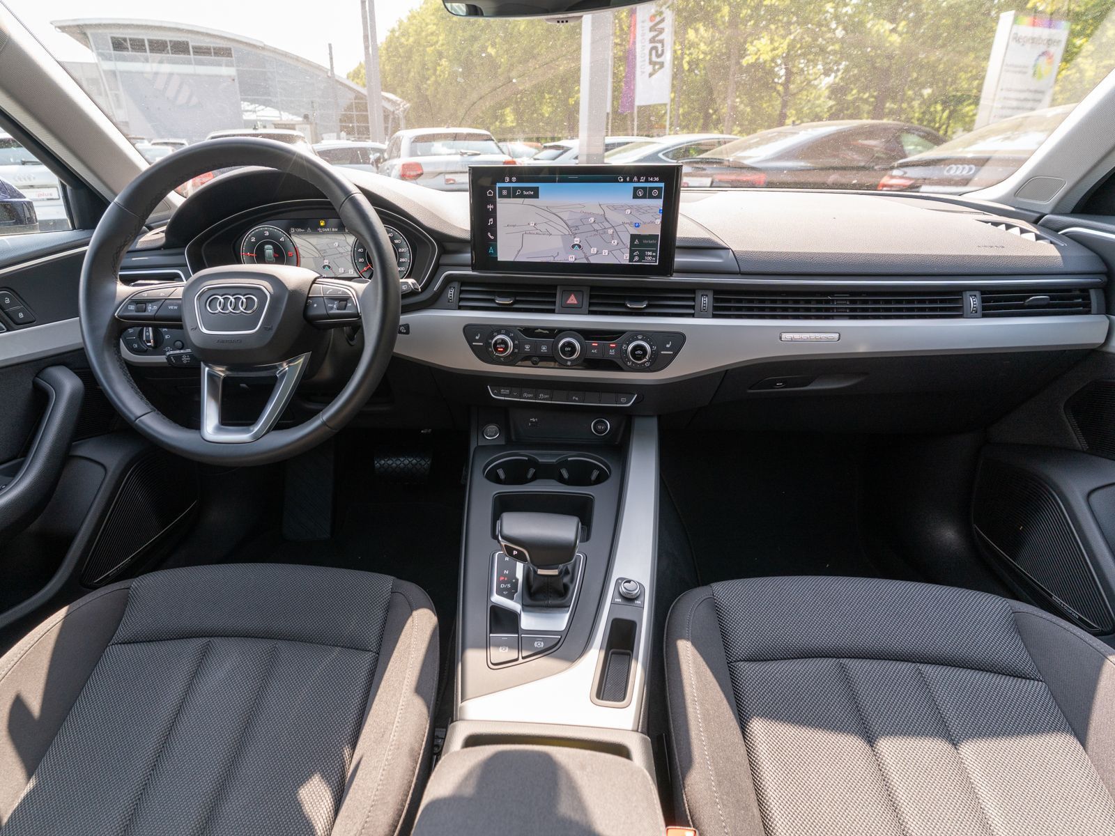 Fahrzeugabbildung Audi A4 Avant S line 40TDI quattro Navi Matrix Pano V