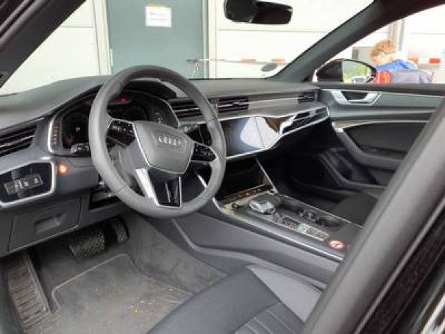 Fahrzeugabbildung Audi A6 Avant advanced 45TFSI Navi Matrix AHK RFK ACC
