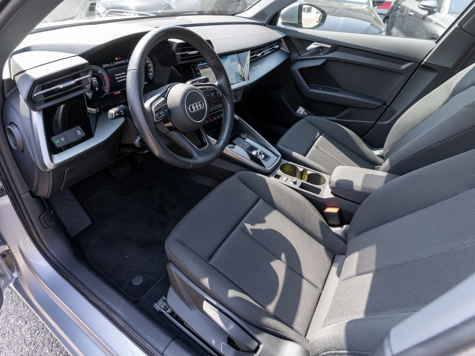 Fahrzeugabbildung Audi A3 Sportback 30TDI Stronic Navi LED GRA PDC SHZ