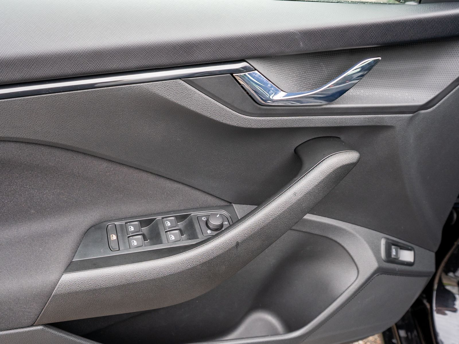 Fahrzeugabbildung SKODA Scala Selection 1.0TSI DSG LED Navi RFK PANO ACC