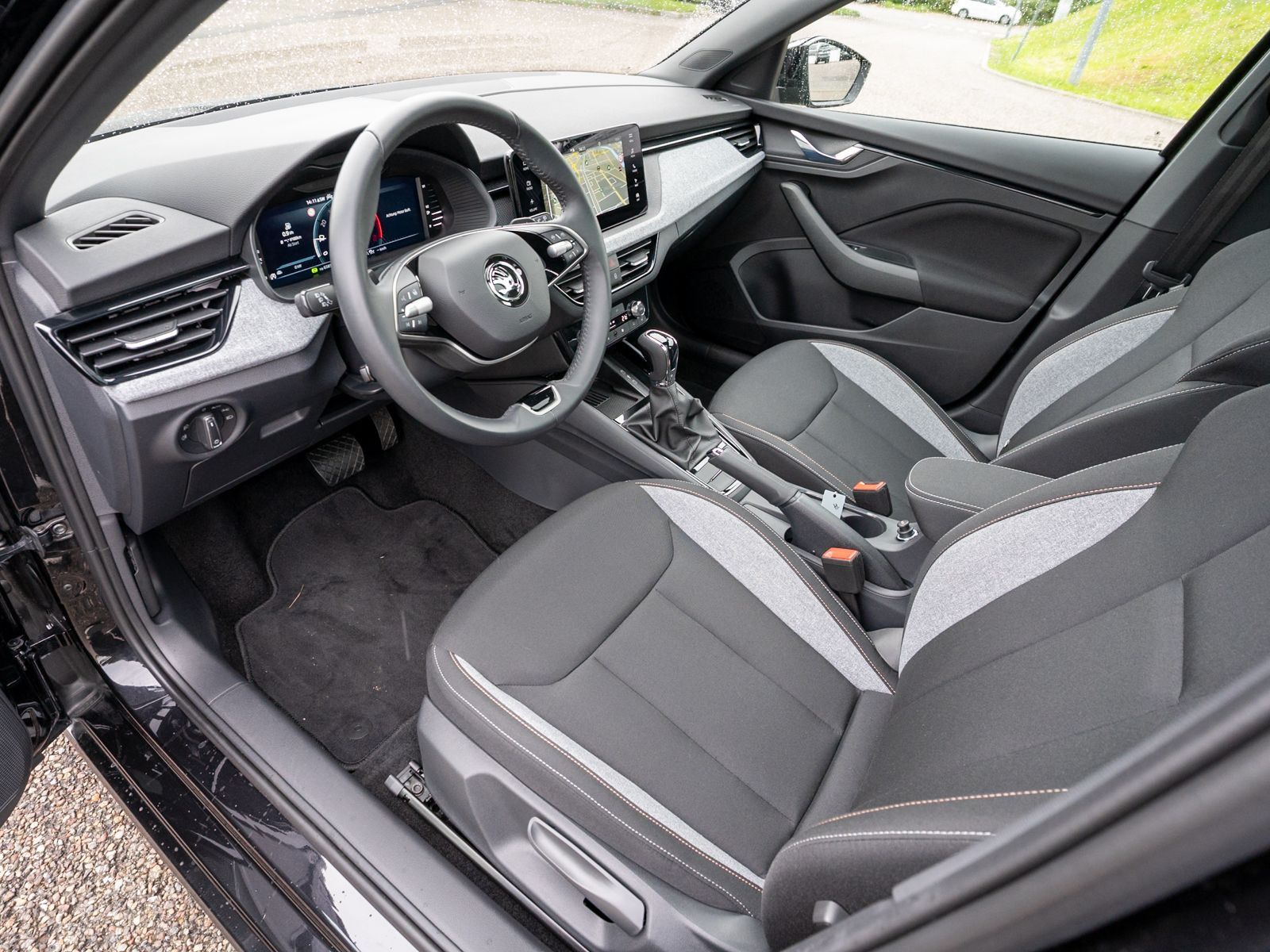 Fahrzeugabbildung SKODA Scala Selection 1.0TSI DSG LED Navi RFK PANO ACC