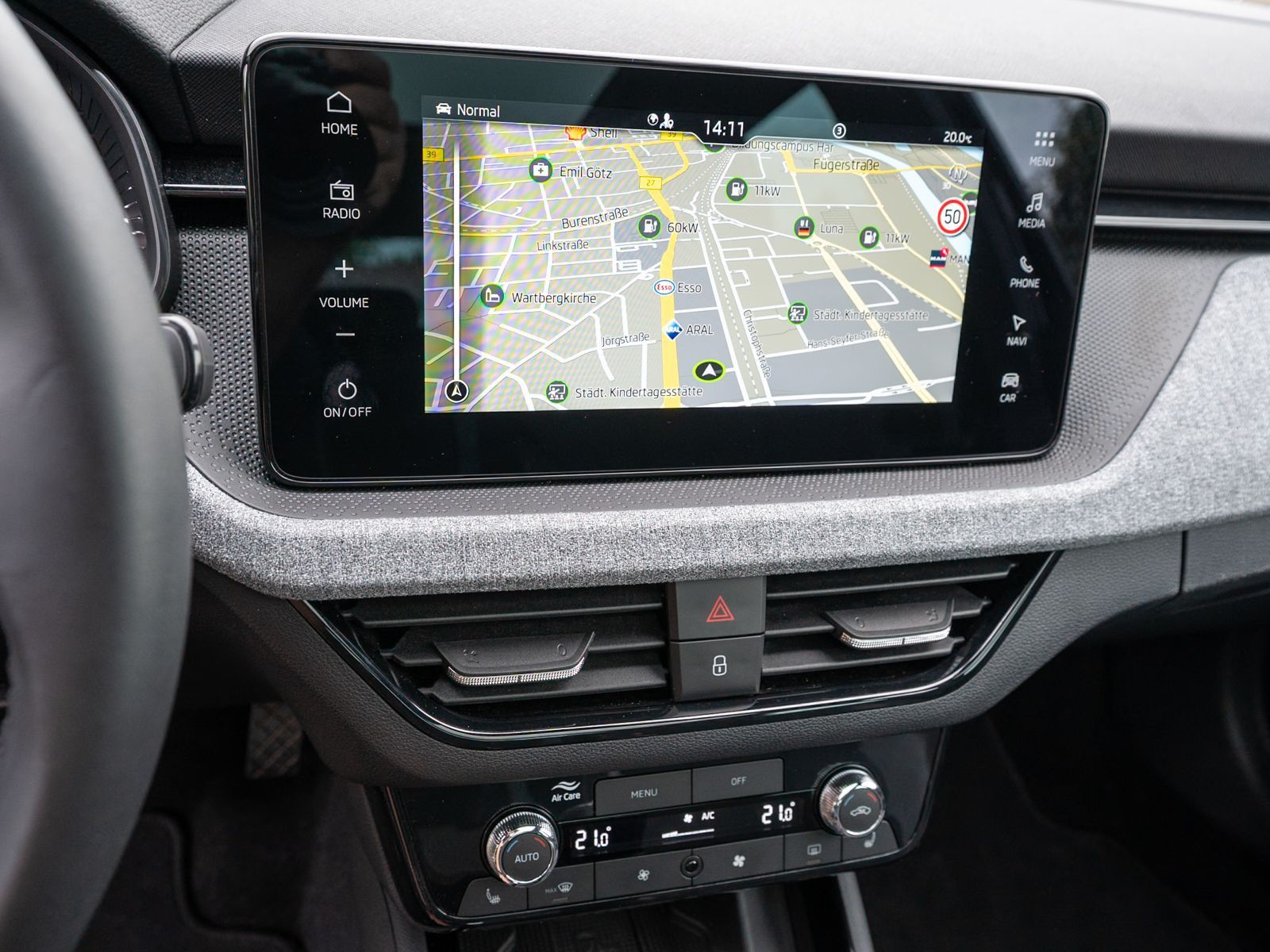 Fahrzeugabbildung SKODA Scala Selection 1.0TSI DSG LED Navi RFK PANO ACC