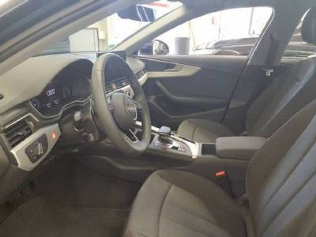 Fahrzeugabbildung Audi A4 Avant 35TDI Stronic Navi LED StandHz PDC SHZ