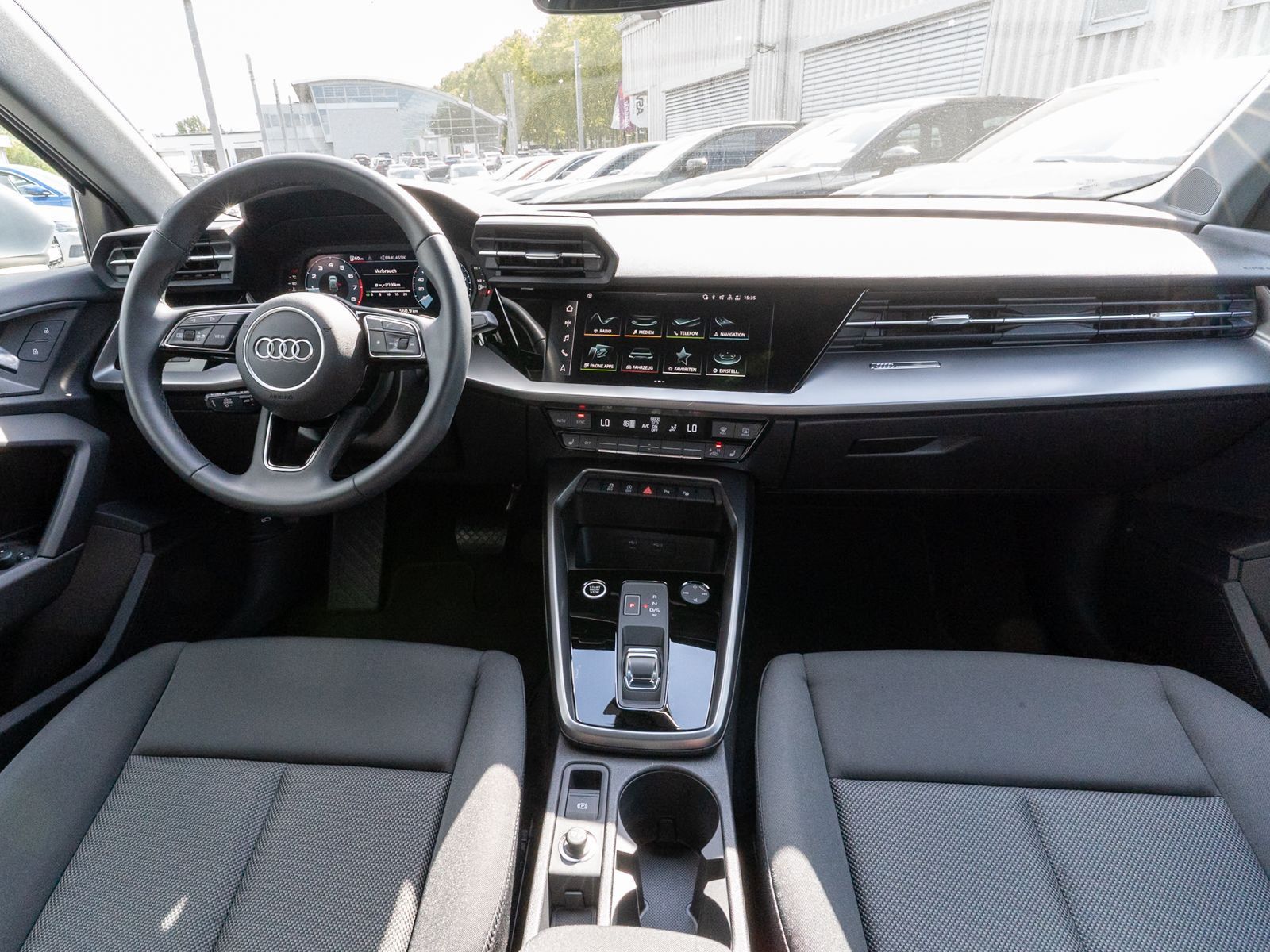 Fahrzeugabbildung Audi A3 Sportback advanced 35TFSI Stronic LED AHK GRA