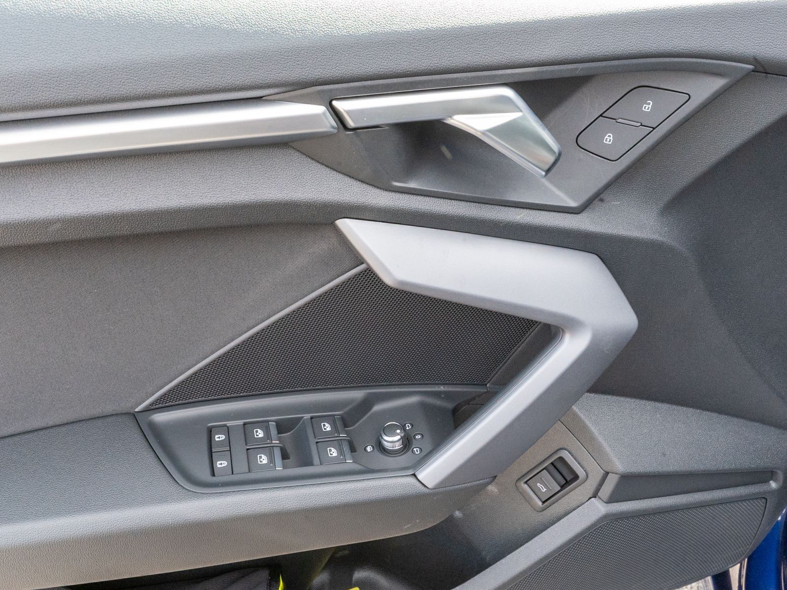 Fahrzeugabbildung Audi A3 Sportback advanced 30TFSI Navi LED ACC RFK VC