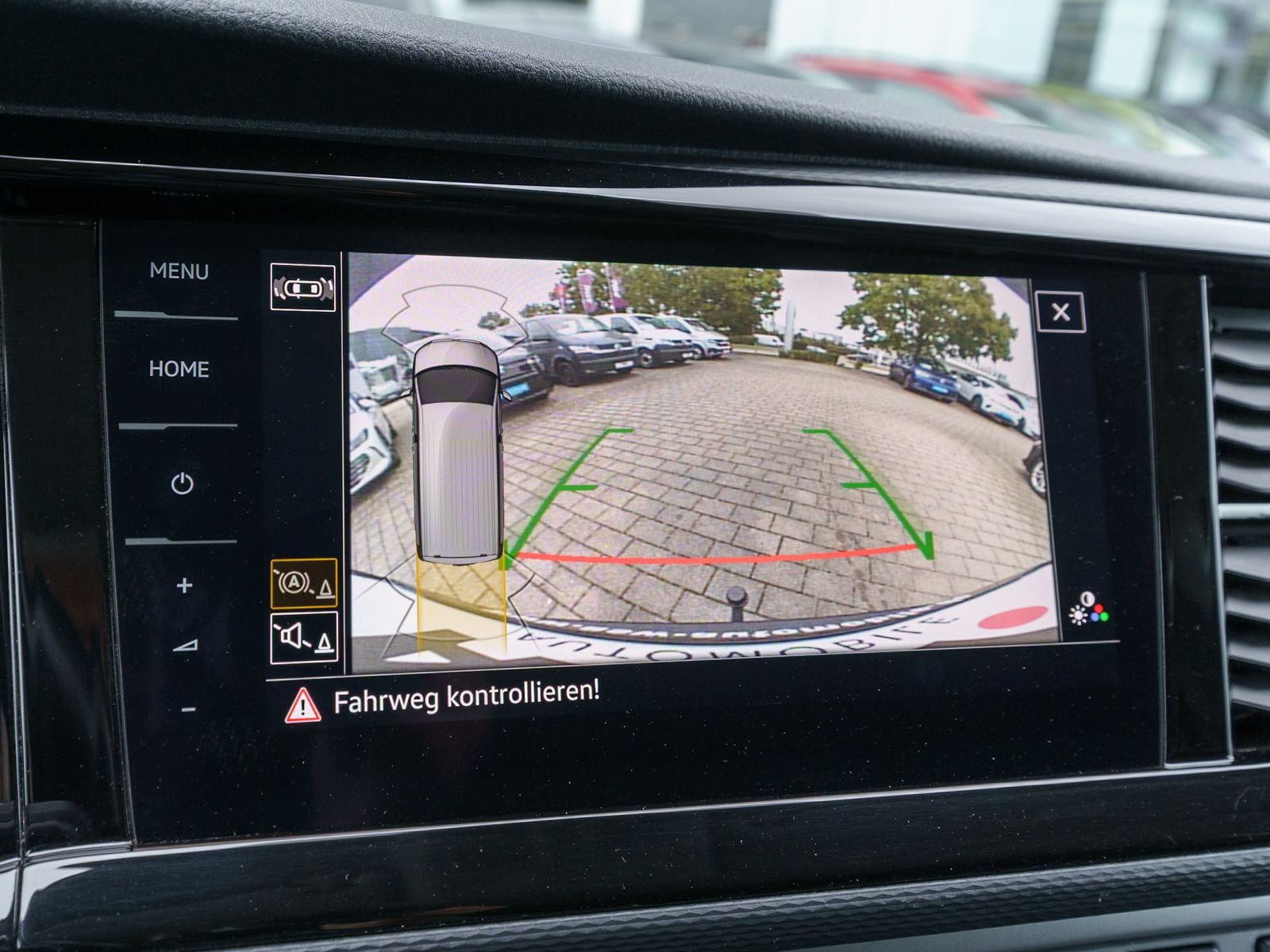 Fahrzeugabbildung Volkswagen T6.1 Multivan Comfortlin 2.0TDI 4M LED Stdhz AHK