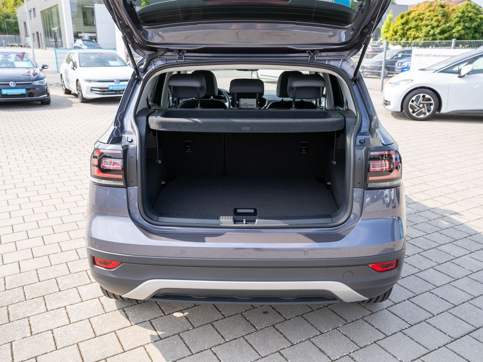 Fahrzeugabbildung Volkswagen T-Cross Style 1.0TSI DSG LED RFK ACC App-Connect