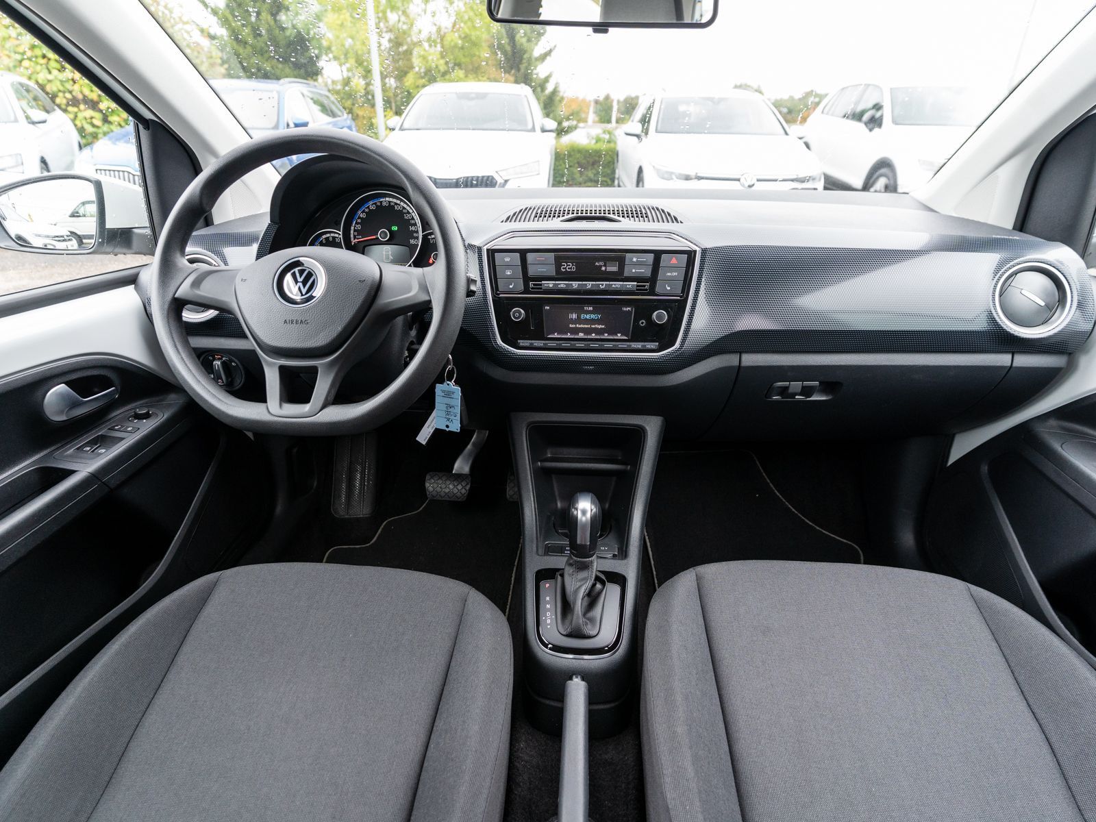Fahrzeugabbildung Volkswagen e-up! move up! Climatronic RFK CCS PDC SHZ