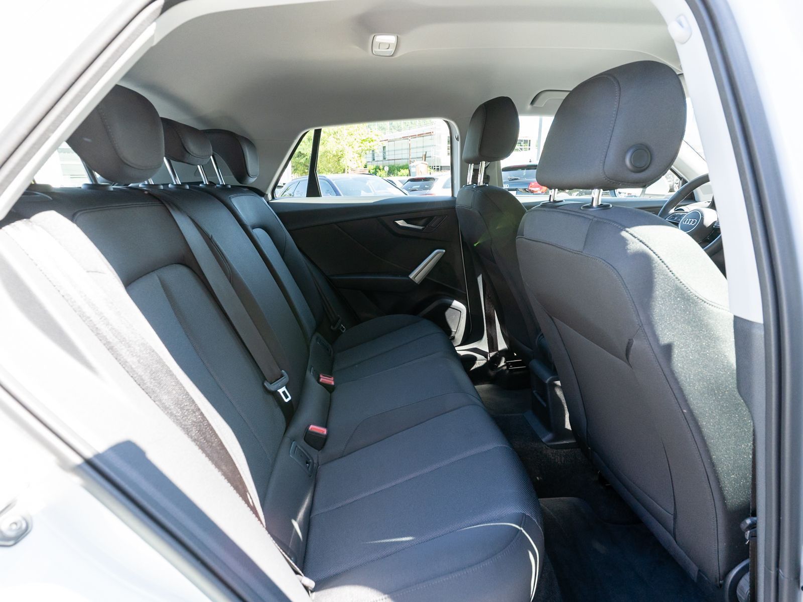 Fahrzeugabbildung Audi Q2 35TFSI Stronic LED Navi RFK PDC SHZ