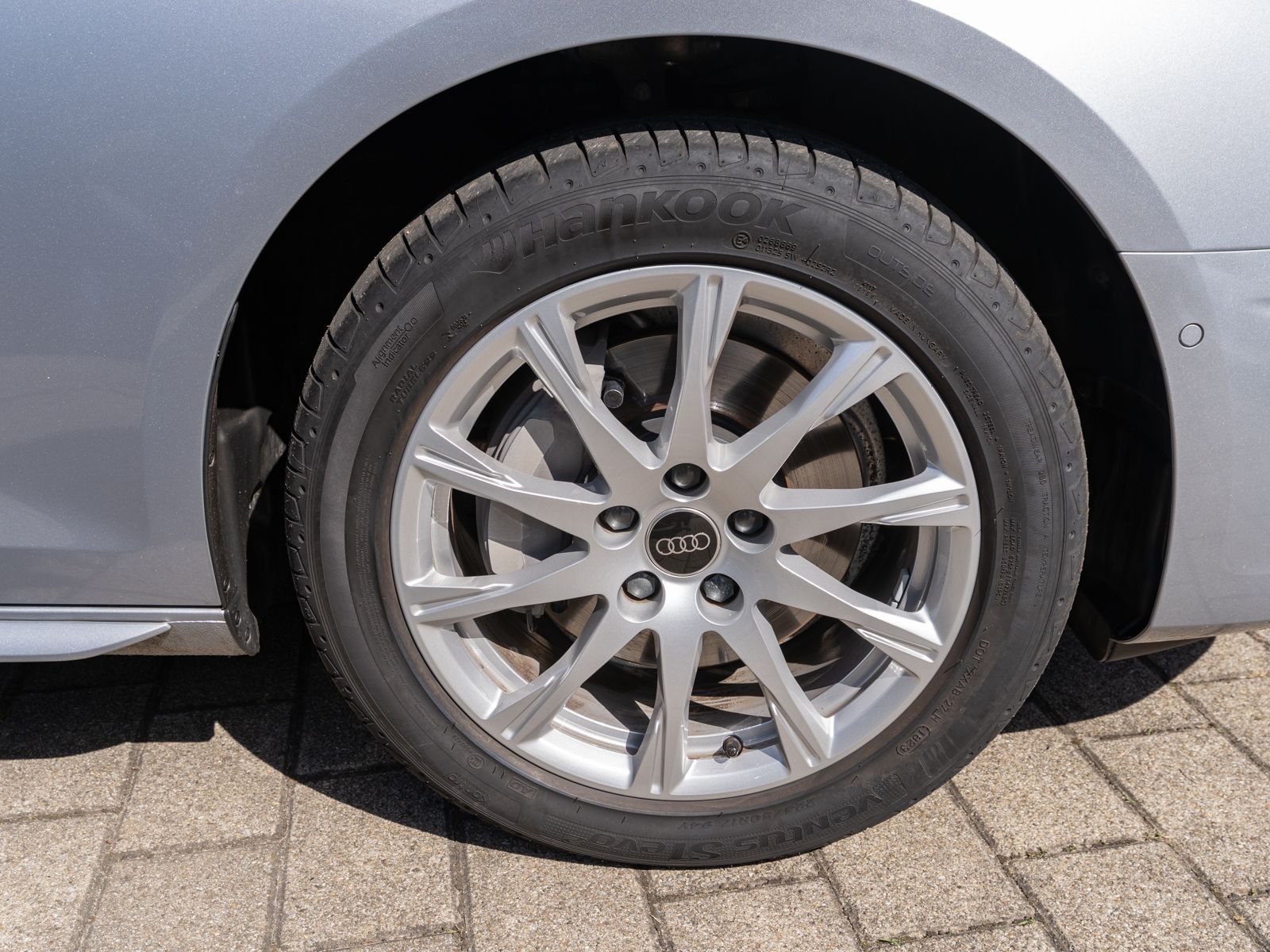 Fahrzeugabbildung Audi A4 Avant advanced 40TDI quattro Stron 360° Stdhz