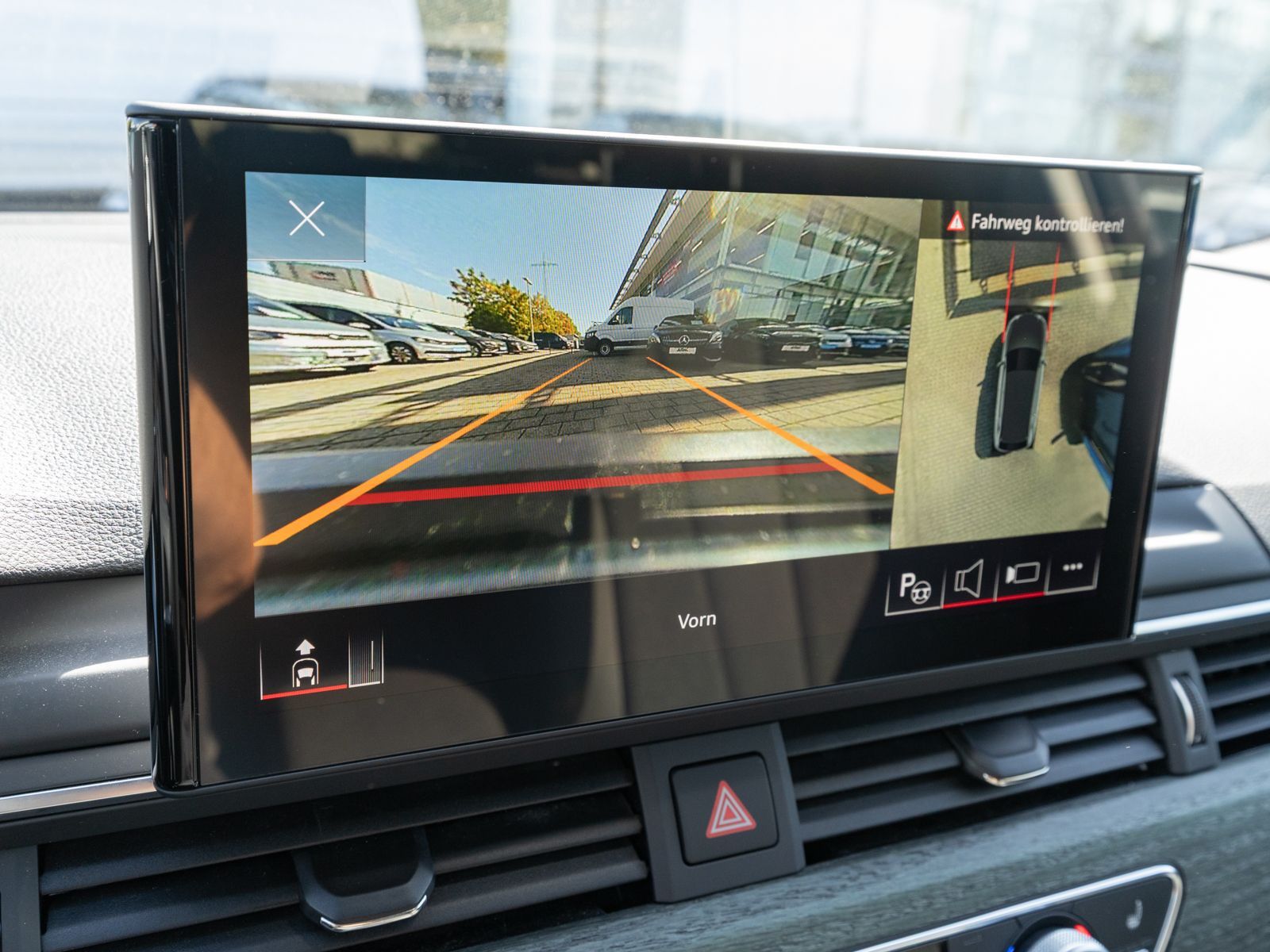 Fahrzeugabbildung Audi A4 Avant advanced 40TDI quattro Stron 360° Stdhz