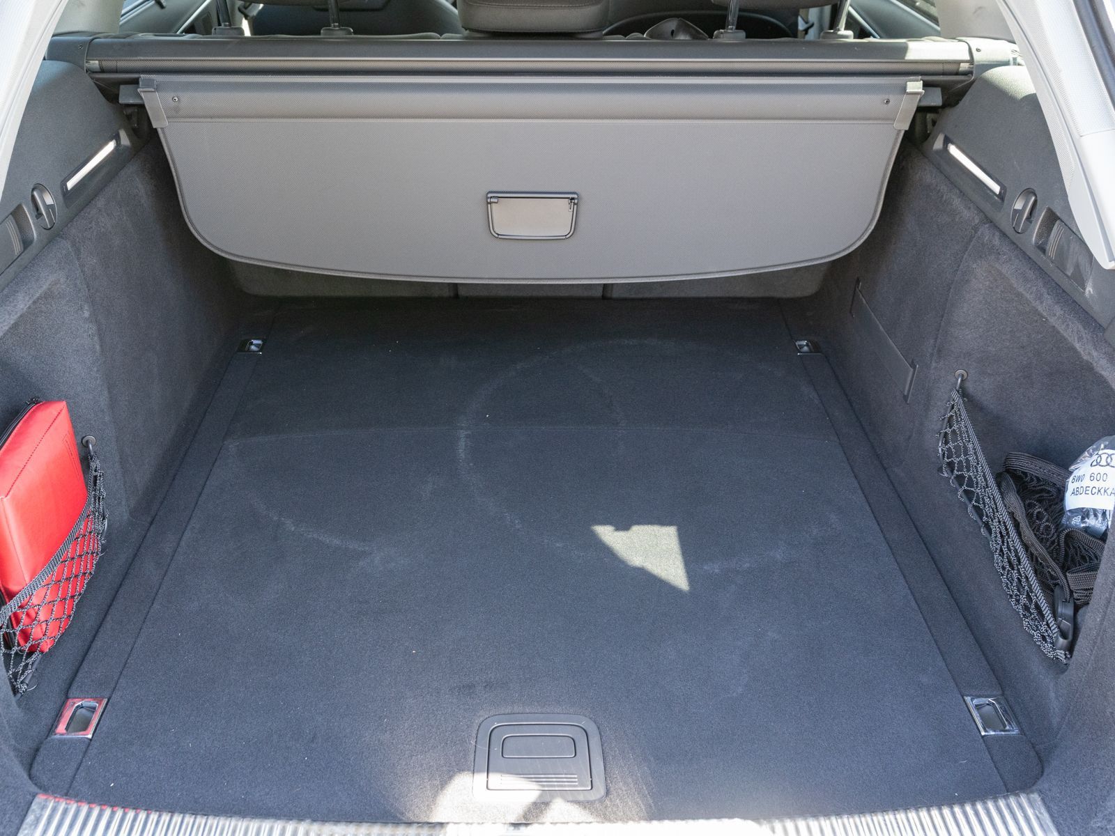 Fahrzeugabbildung Audi A4 Avant advanced 40TDI quattro Stron 360° Stdhz