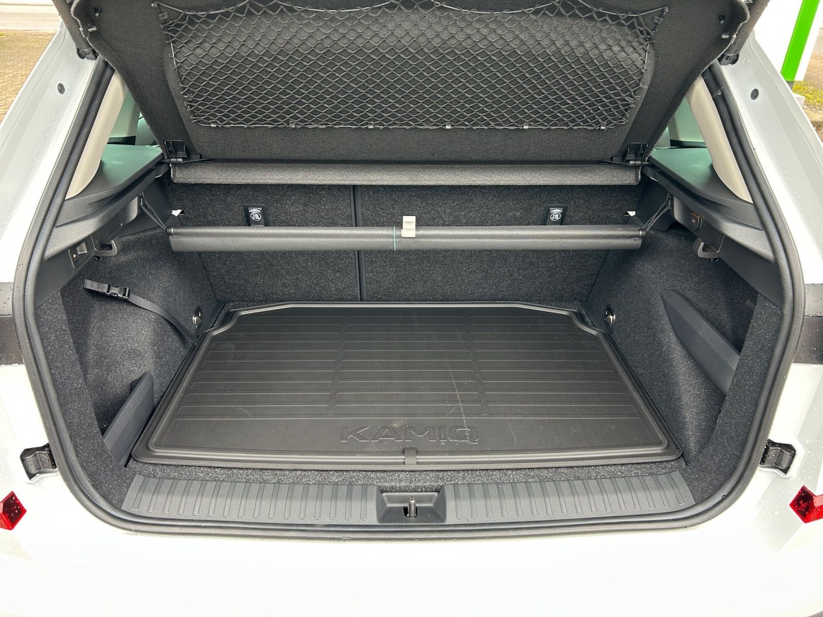 Fahrzeugabbildung SKODA Kamiq Tour 1,0 TSI 116PS DSG ACC LED RFK SHZ AHK