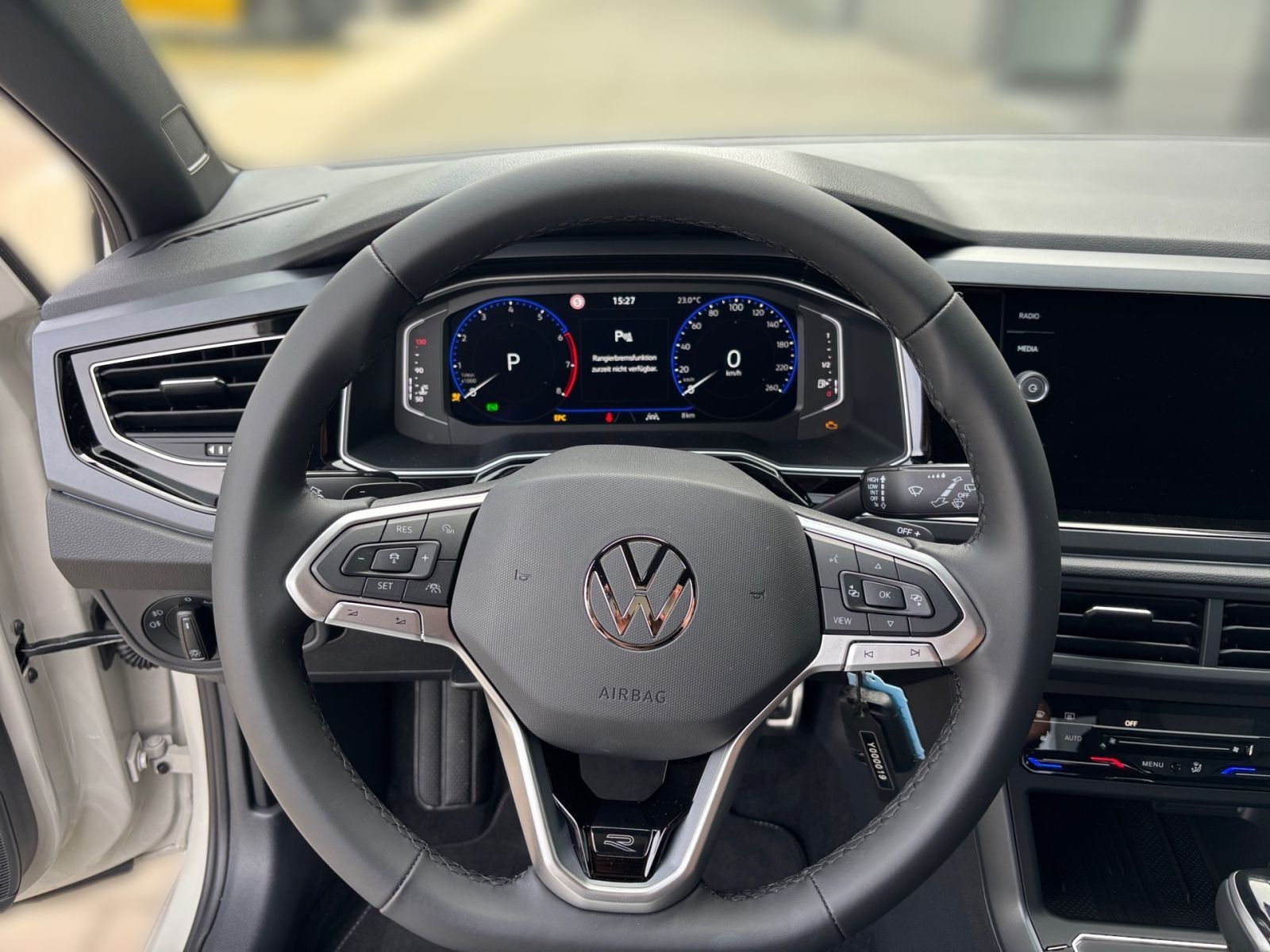 Fahrzeugabbildung Volkswagen Taigo R-Line 1.0 l TSI 116 PS DSG IQ.DRIVE Kamer