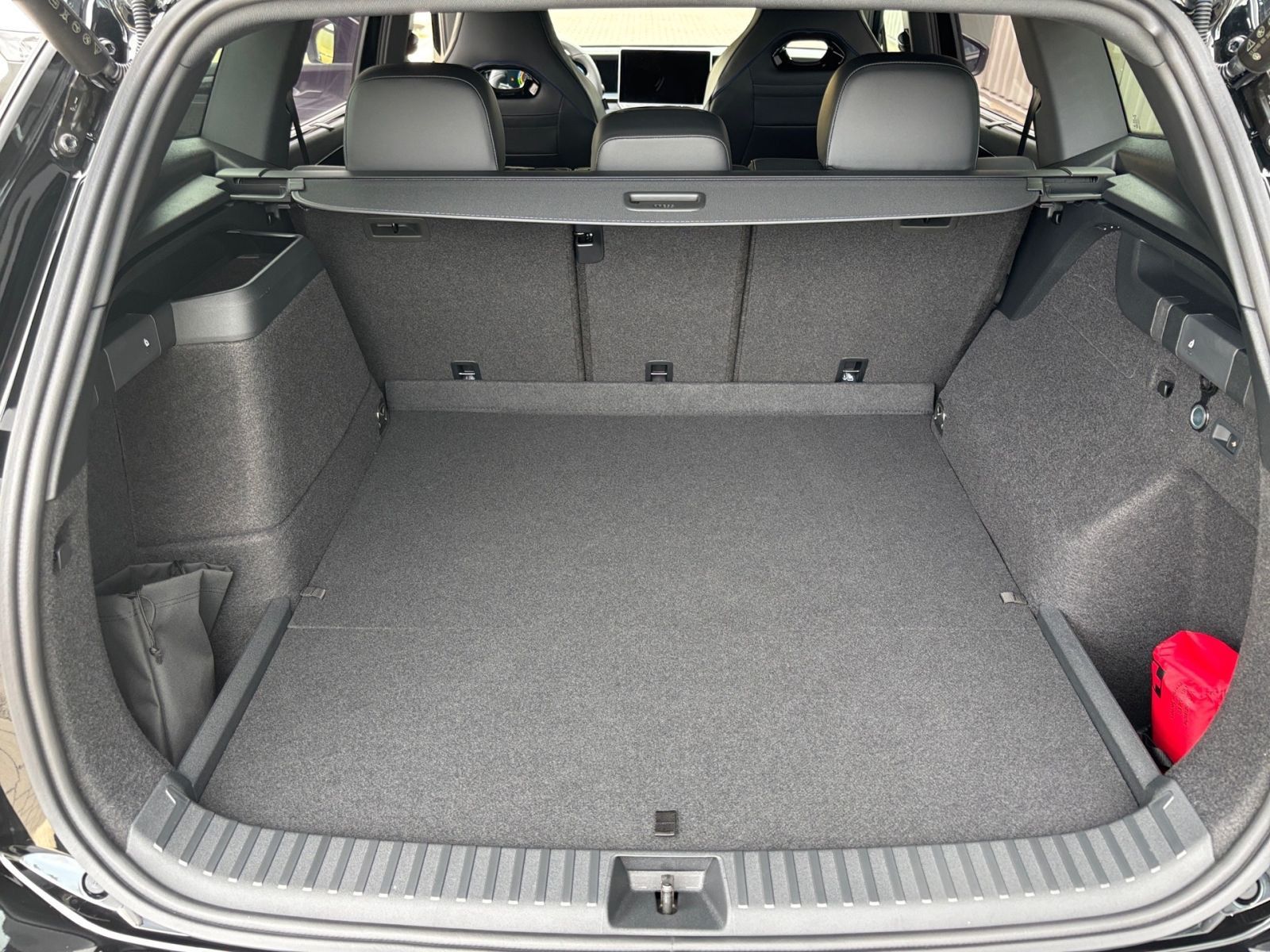Fahrzeugabbildung Volkswagen Tayron R-Line 1.5 eHybrid DSG *AHK IQ.Drive*