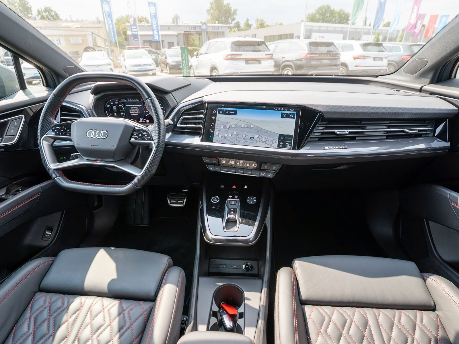 Fahrzeugabbildung Audi Q4 Sportback S line 50 e-tron quatt Navi RFK HUD