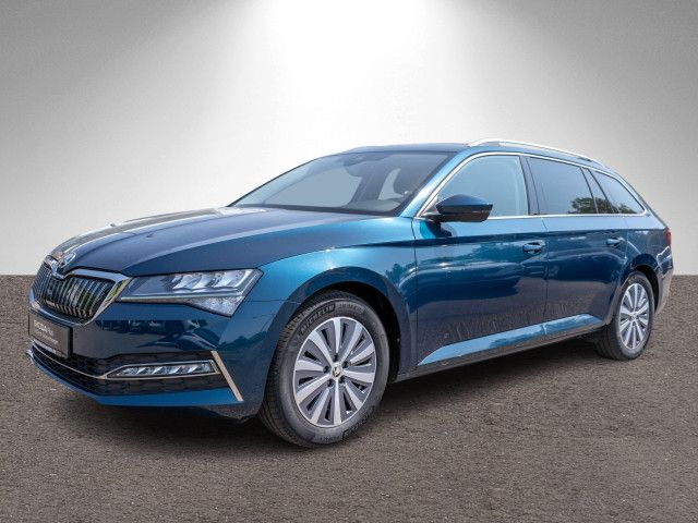SKODA Superb iV Combi Ambition 1.4TSI LED Navi PDC AHK