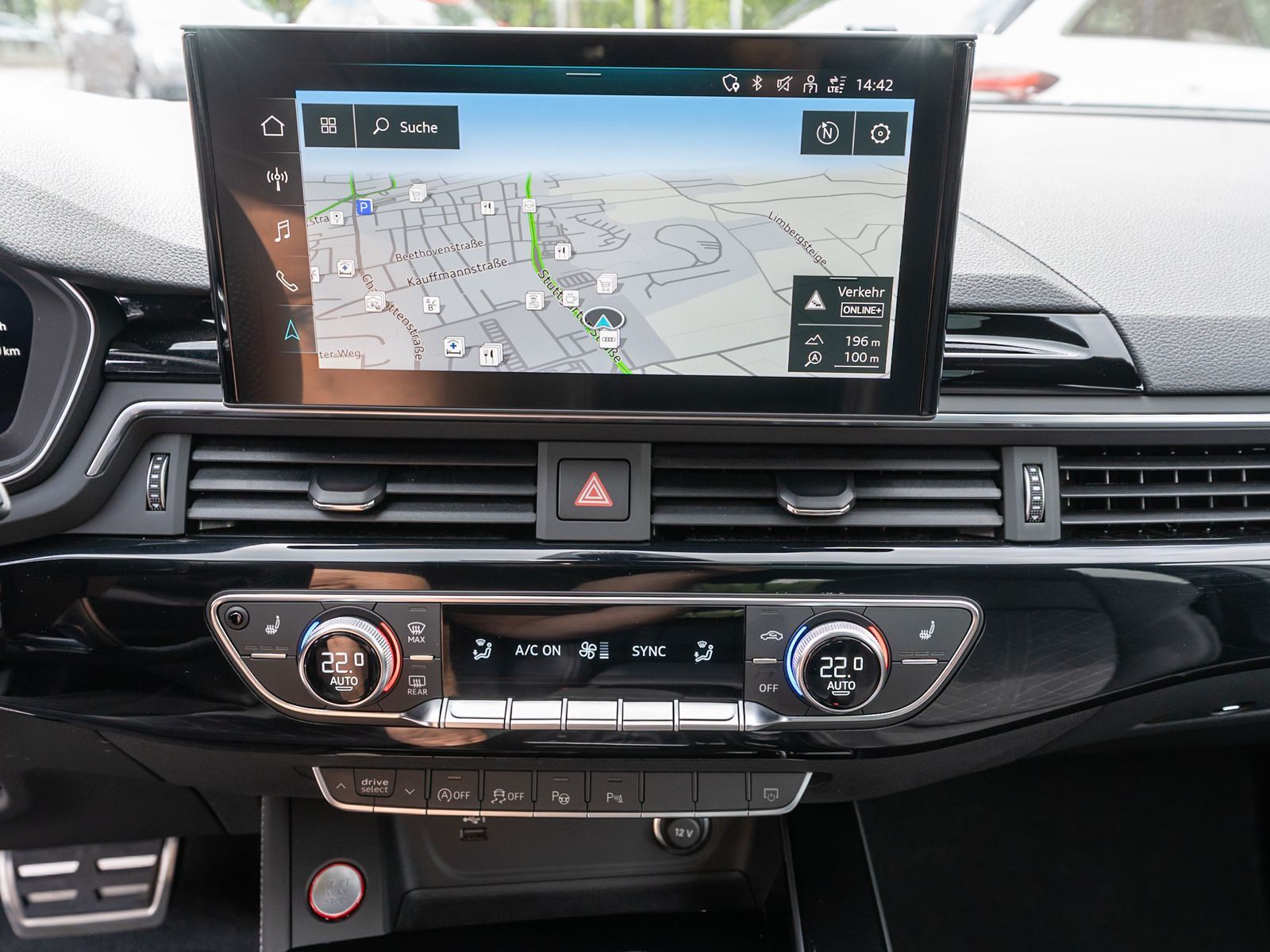 Fahrzeugabbildung Audi RS4 Avant 2.9 TFSI quattro Navi Matrix Pano HUD