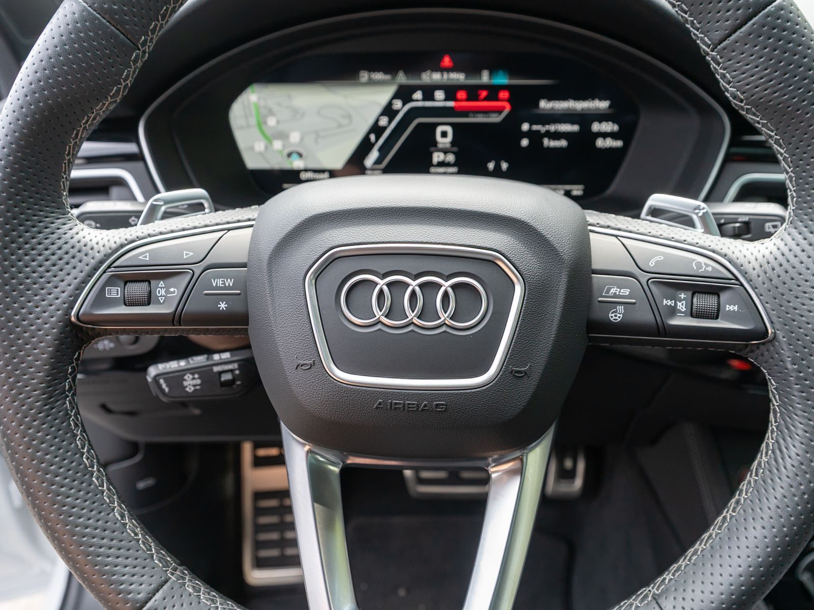 Fahrzeugabbildung Audi RS4 Avant 2.9 TFSI quattro Navi Matrix Pano HUD