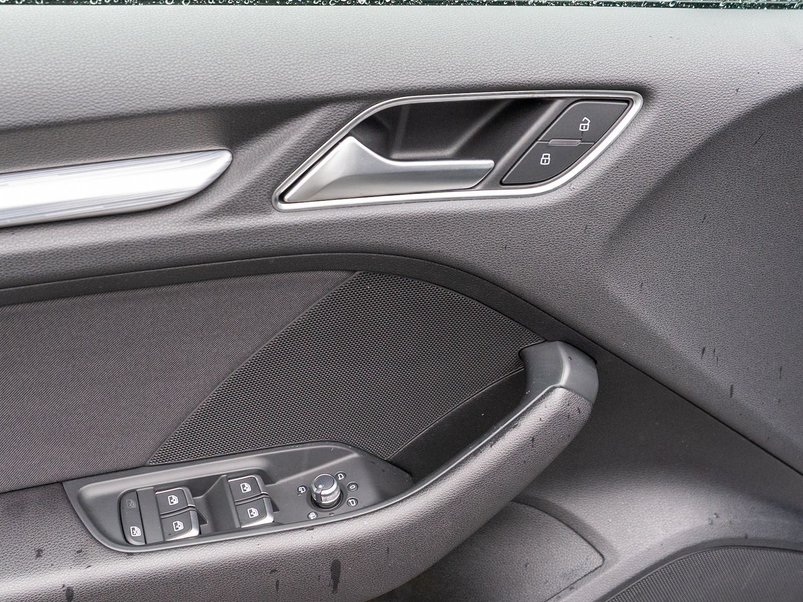 Fahrzeugabbildung Audi A3 Sportback S line 40TFSI quattro Navi Matrix