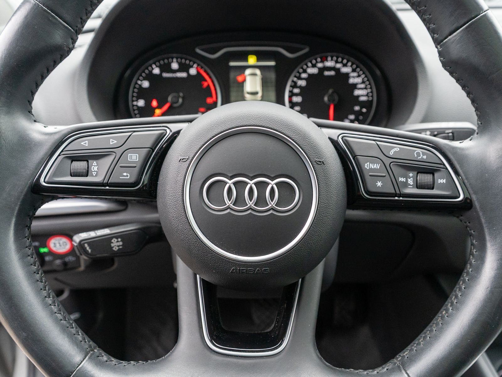 Fahrzeugabbildung Audi A3 Sportback S line 40TFSI quattro Navi Matrix