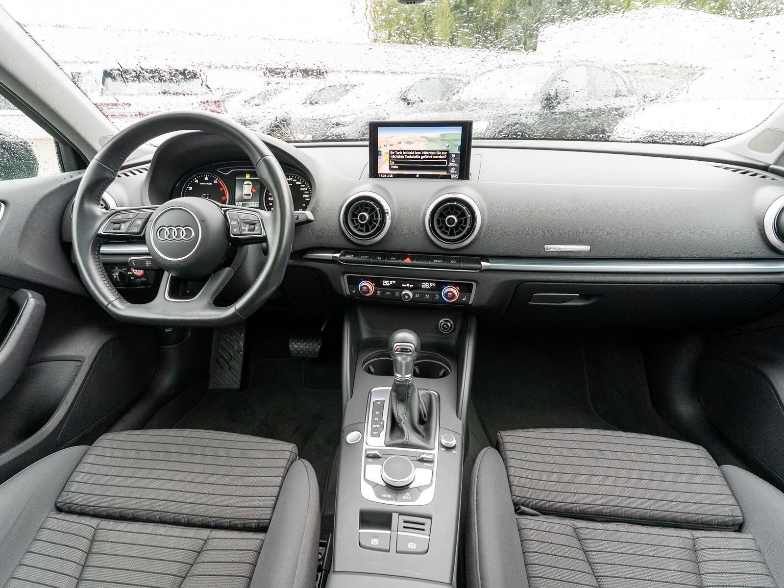 Fahrzeugabbildung Audi A3 Sportback S line 40TFSI quattro Navi Matrix
