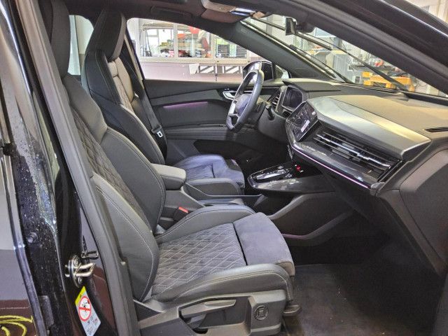 Fahrzeugabbildung Audi Q4 S line 40 e-tron Navi Matrix Pano Sonos
