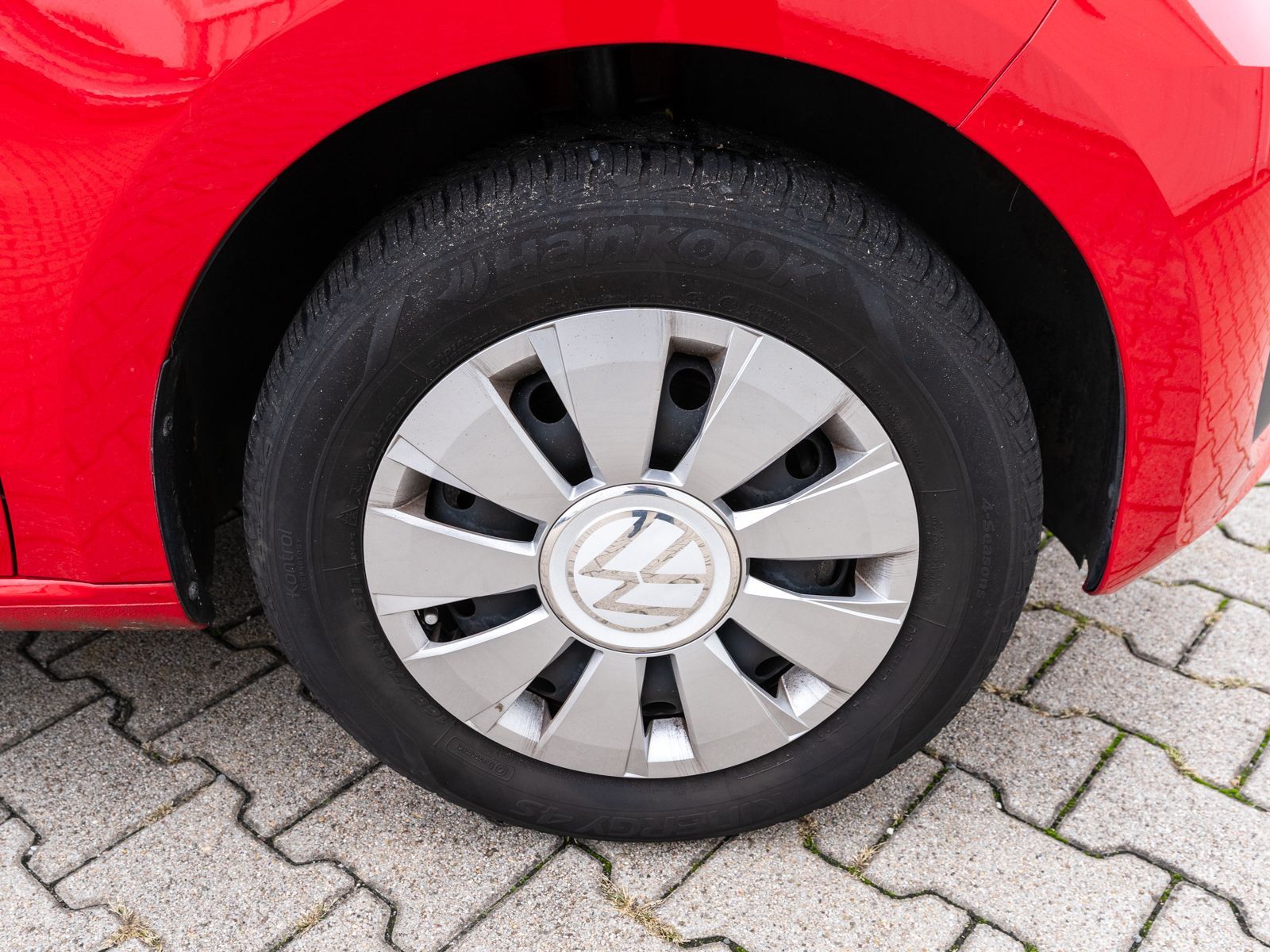 Fahrzeugabbildung Volkswagen up! move up! 1.0 MPI Klimaauto GRA SHZ PDC RFK