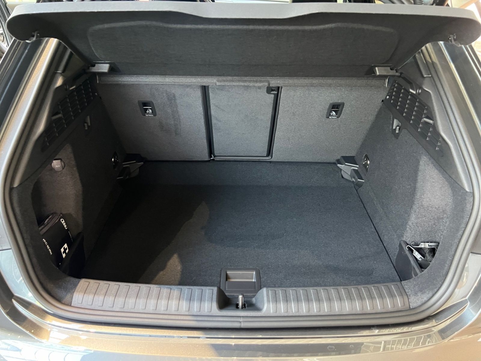Fahrzeugabbildung Audi A3 Sportback S line 35 TFSI 110(150 ) kW(PS) S t