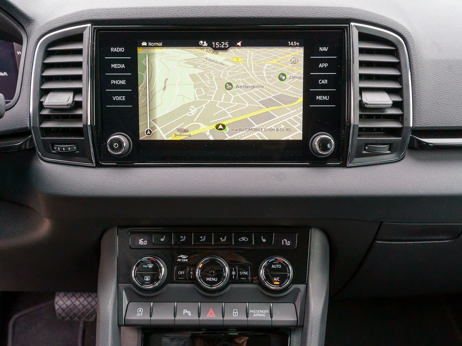 Fahrzeugabbildung SKODA Karoq Style 1.5 TSI DSG Navi LED ACC RFK AHK VC