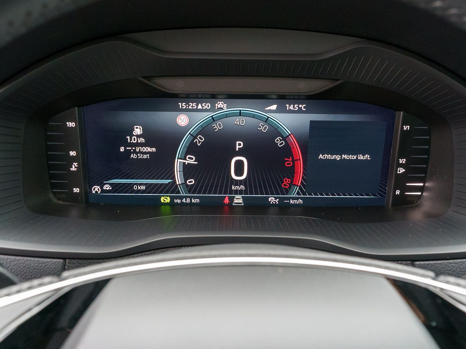 Fahrzeugabbildung SKODA Karoq Style 1.5 TSI DSG Navi LED ACC RFK AHK VC