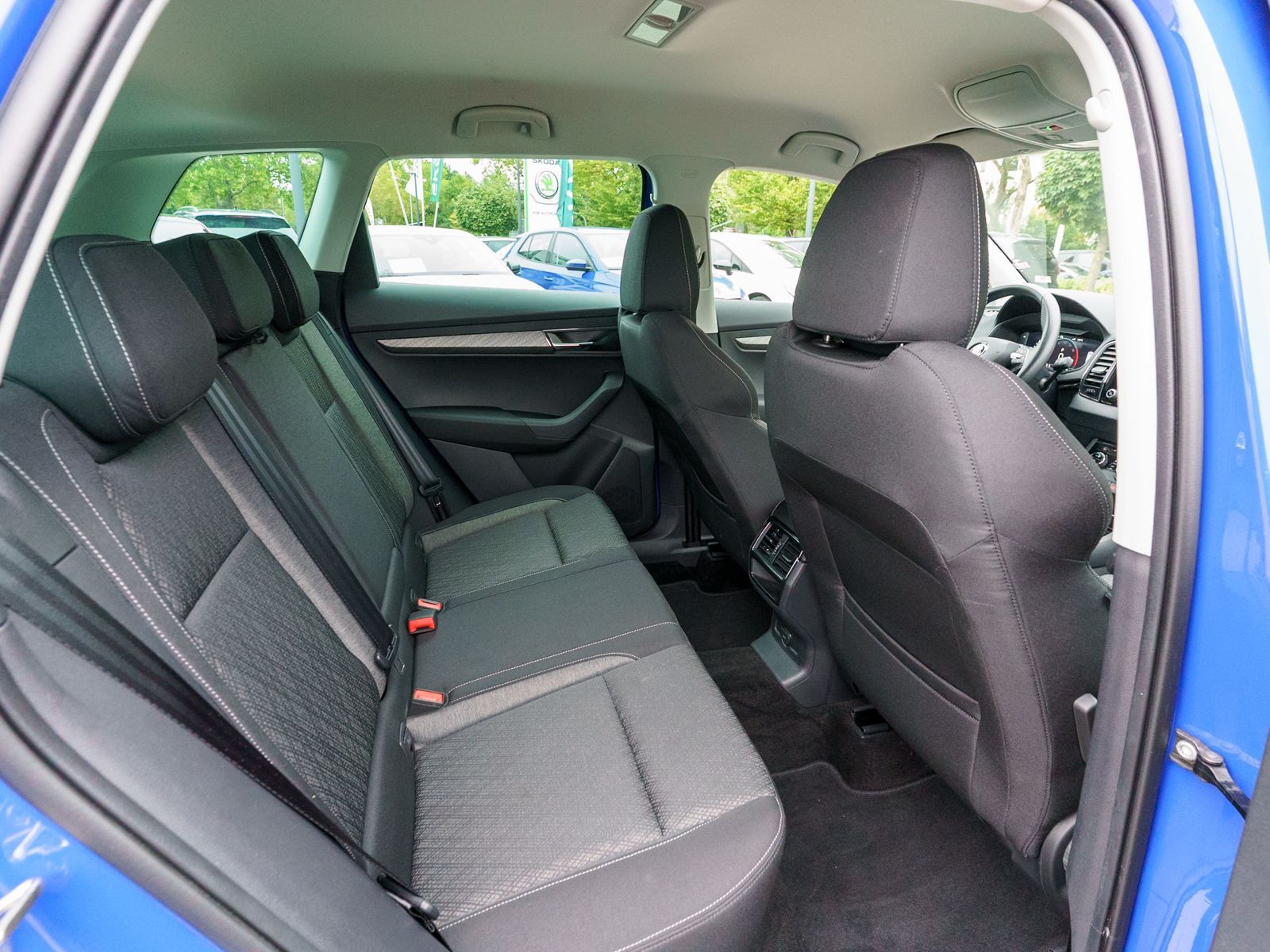 Fahrzeugabbildung SKODA Karoq Style 1.5 TSI DSG Navi LED ACC RFK AHK VC