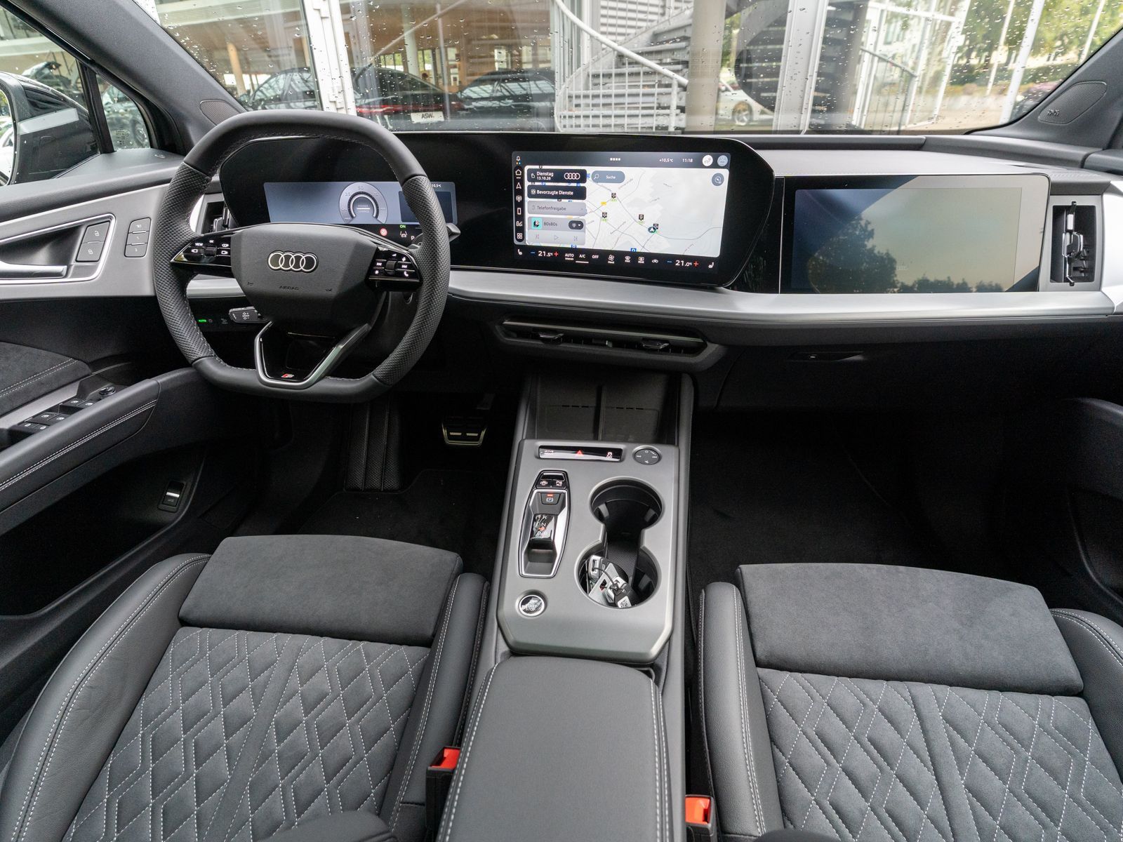 Fahrzeugabbildung Audi Q4 Sportback e-tron quattro S line HUD PANO AHK