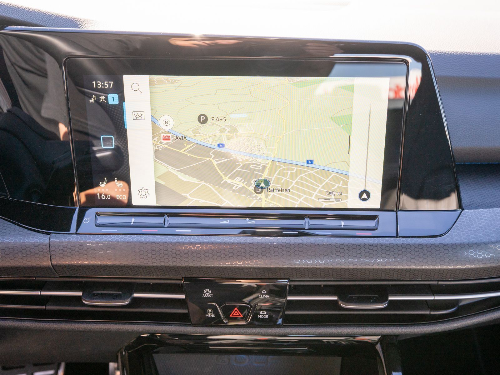 Fahrzeugabbildung Volkswagen Golf GTE 1.4TSI eHybrid DSG LED Navi ACC AHK