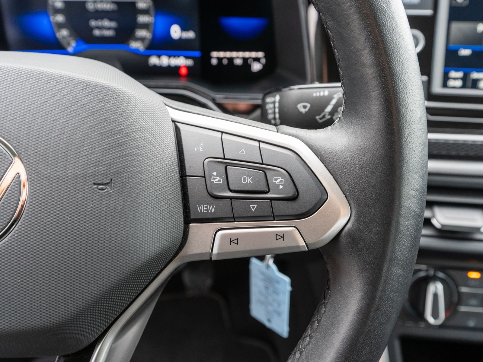 Fahrzeugabbildung Volkswagen Polo Life 1.0 MPI Klima LED VC SHZ PDC v/h