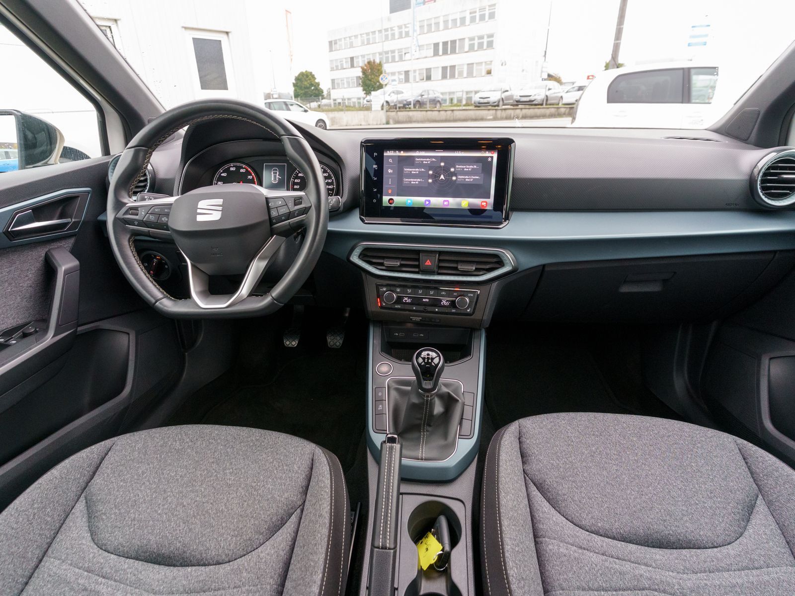 Fahrzeugabbildung SEAT Arona Xperience 1.0TSI Navi LED ACC SHZ PDC AHK