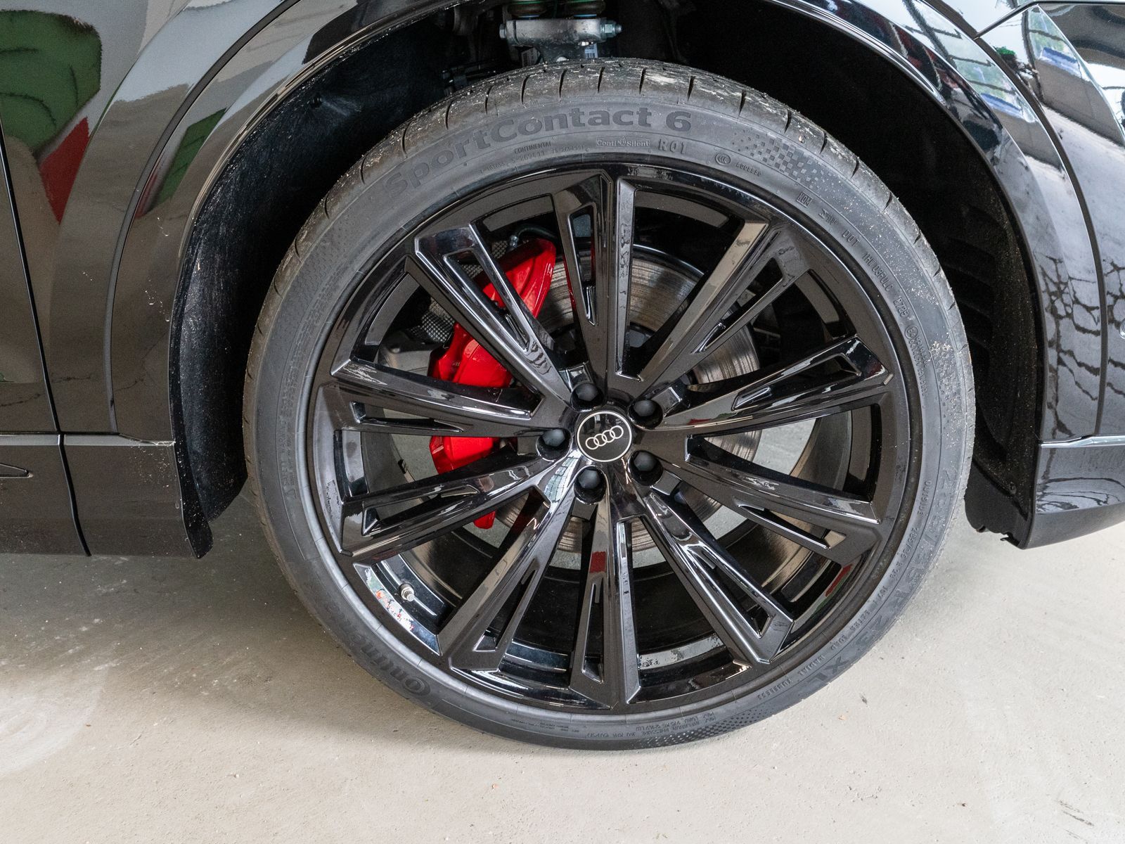 Fahrzeugabbildung Audi Q8 S line TDI quattro tiptronic PANO Stdhzg B&O