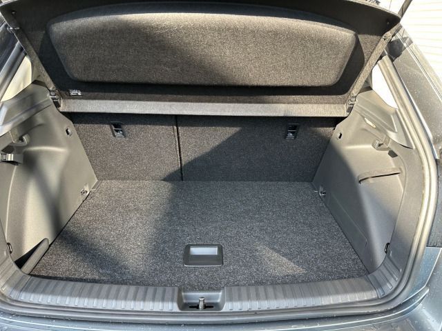 Fahrzeugabbildung SKODA Fabia Tour 1,0 TSI 115PS DSG 50L ACC SHZ Kamera