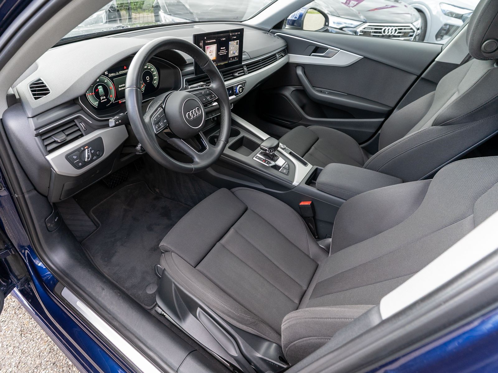 Fahrzeugabbildung Audi A4 Avant advanced 40TDI Stronic LED Navi PDC AHK