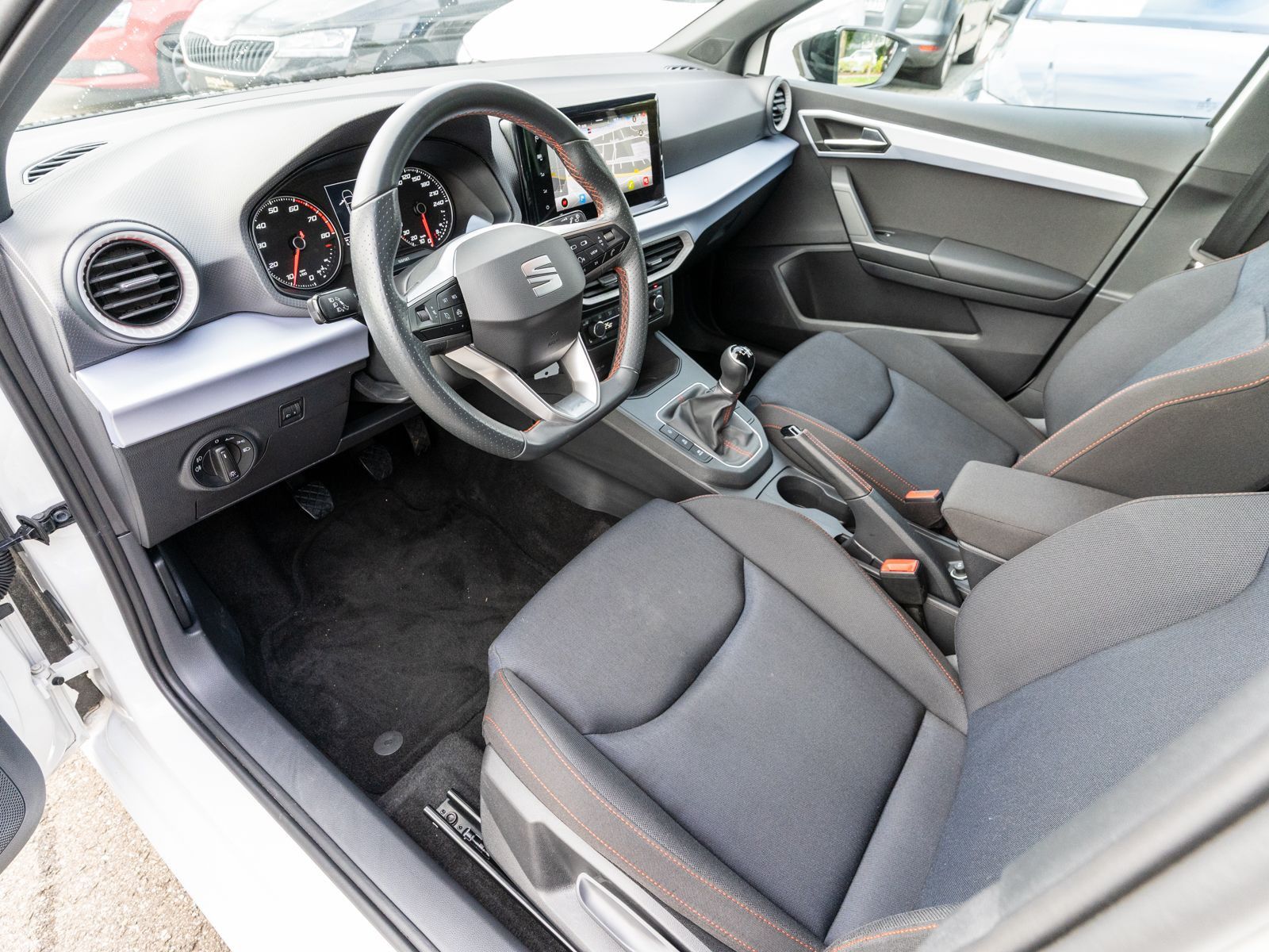 Fahrzeugabbildung SEAT Ibiza FR-Line 1.0 TSI LED Navi PDC SHZ VC GRA