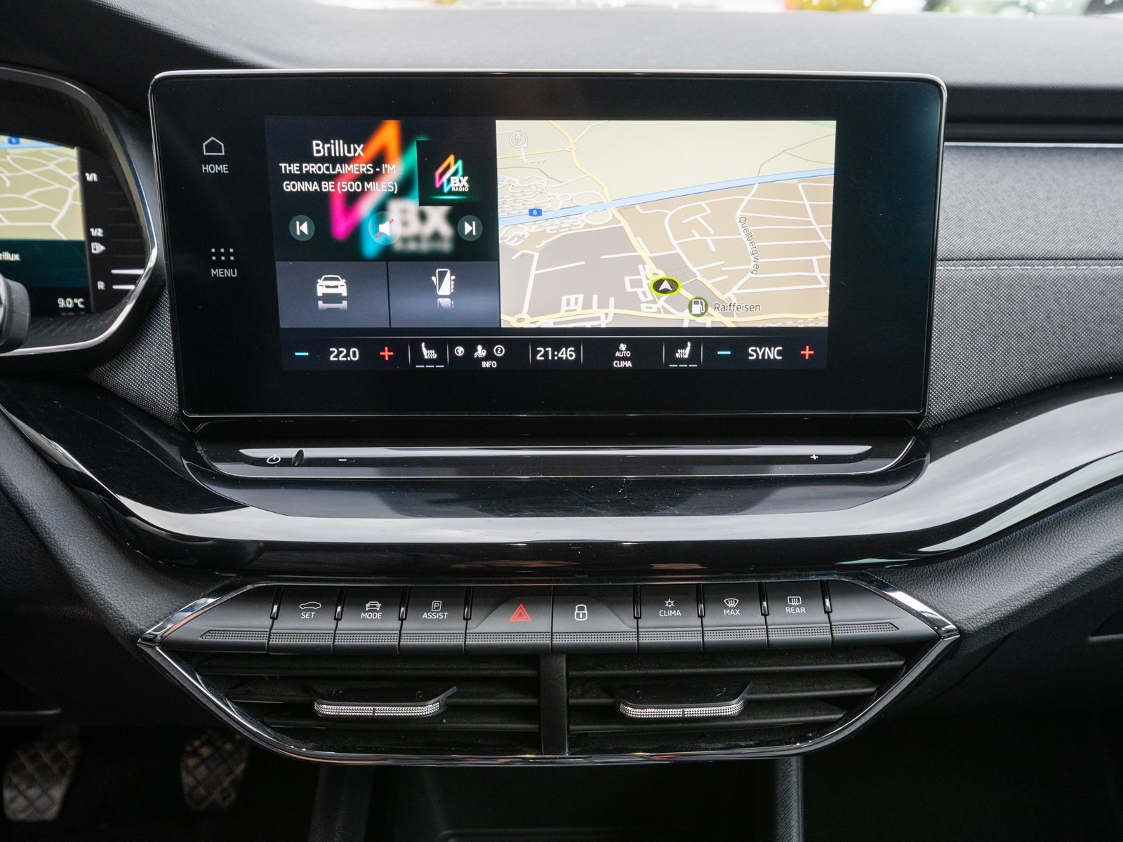 Fahrzeugabbildung SKODA Octavia Combi First Edition 1.5 TSI LED RFK HUD