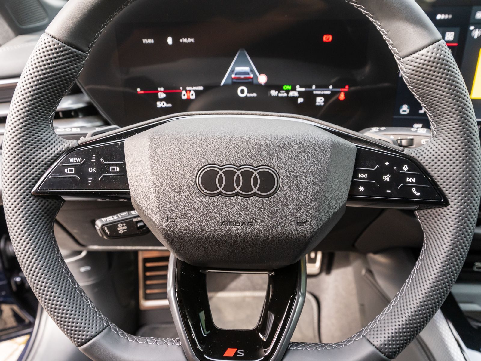 Fahrzeugabbildung Audi A5 Avant S line TDI quattro Stronic LED 360° ACC