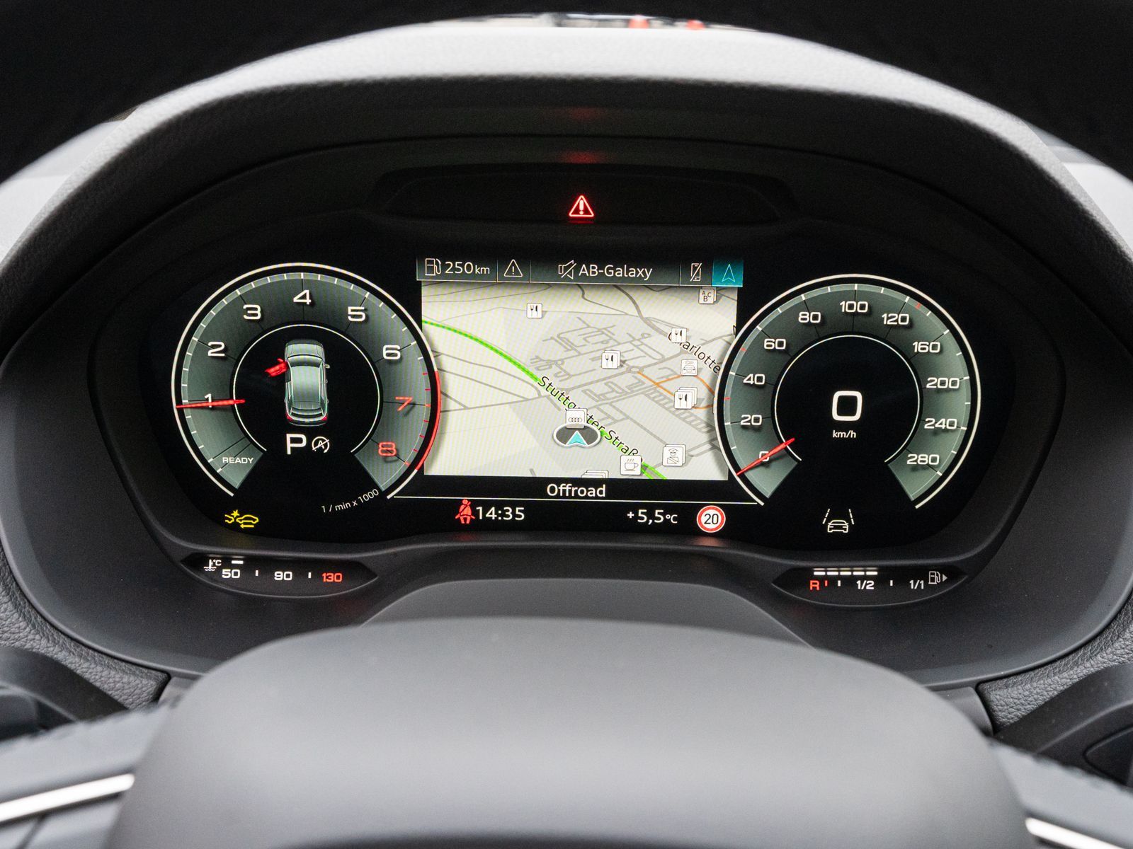 Fahrzeugabbildung Audi Q2 advanced 35TFSI Stronic NAVI MATRIX AHK ACC