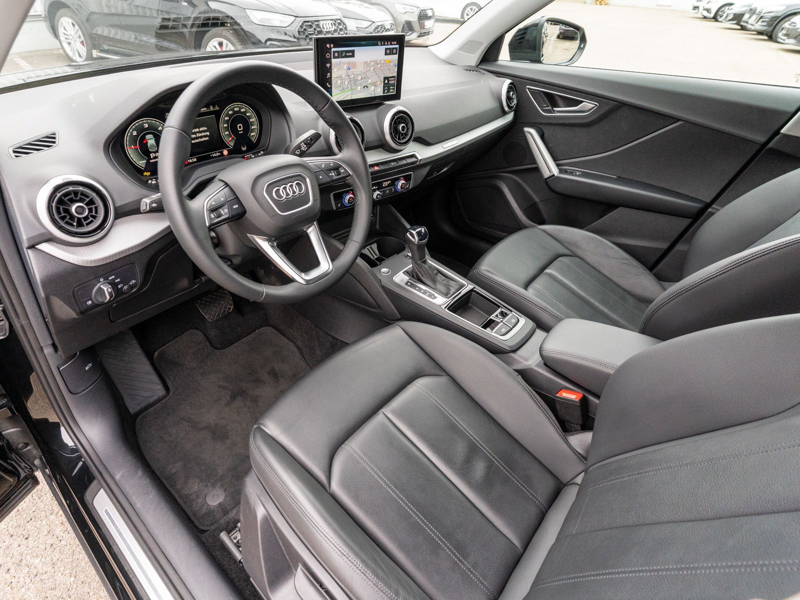 Fahrzeugabbildung Audi Q2 advanced 35TDI Stronic NAVI LED ACC RFK LEDER