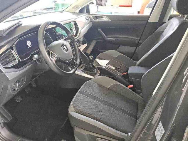 Fahrzeugabbildung Volkswagen Polo Highline 1.0 TSI LED NAVI RFK PDC SHZ