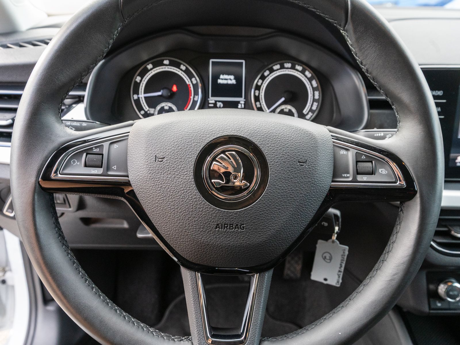 Fahrzeugabbildung SKODA Scala Ambition 1.0 TSI LED RFK SHZ GRA SmartLink